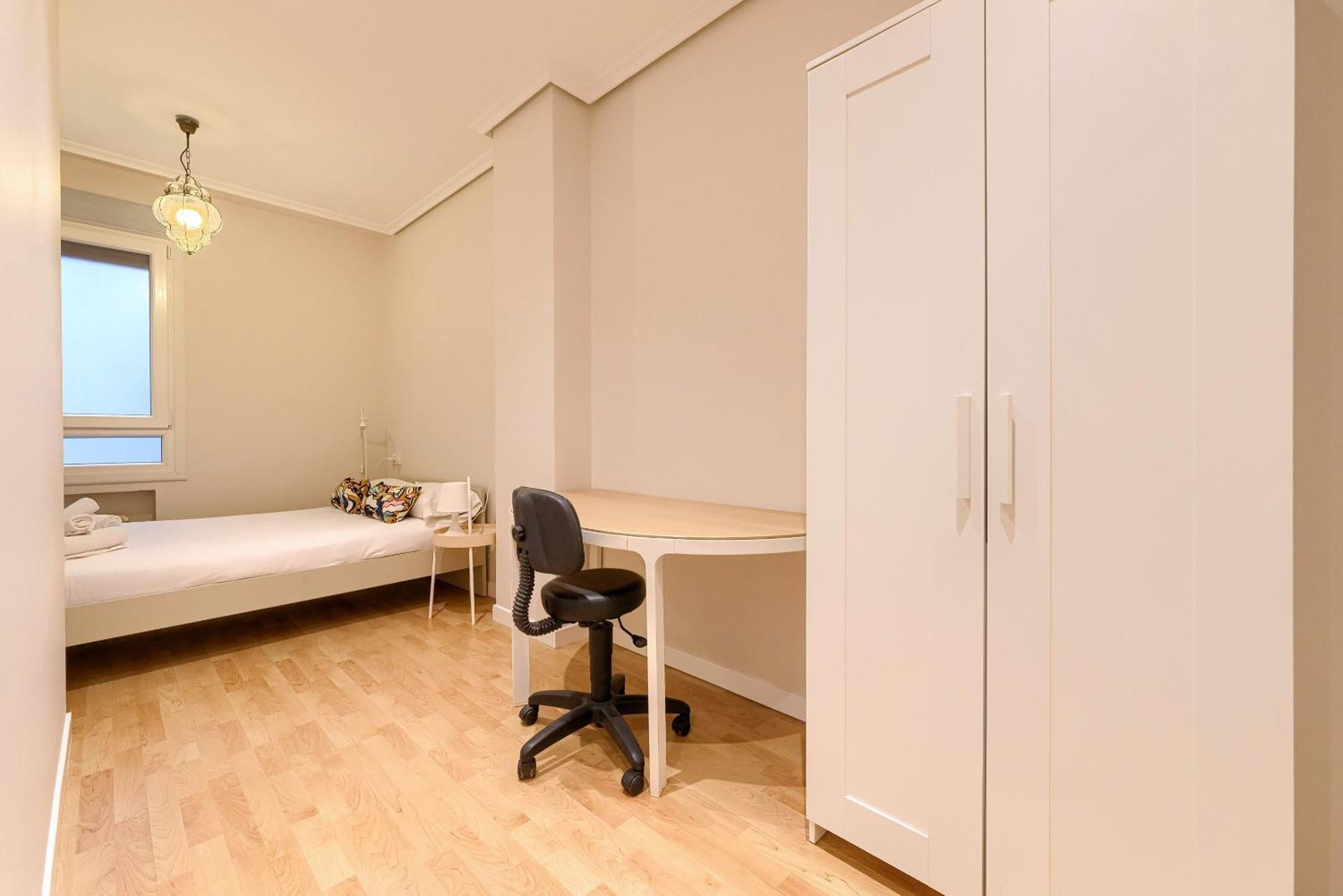 Euskalduna, Vivienda Turistica Moderna Y Renovado Bilbao Luaran gambar