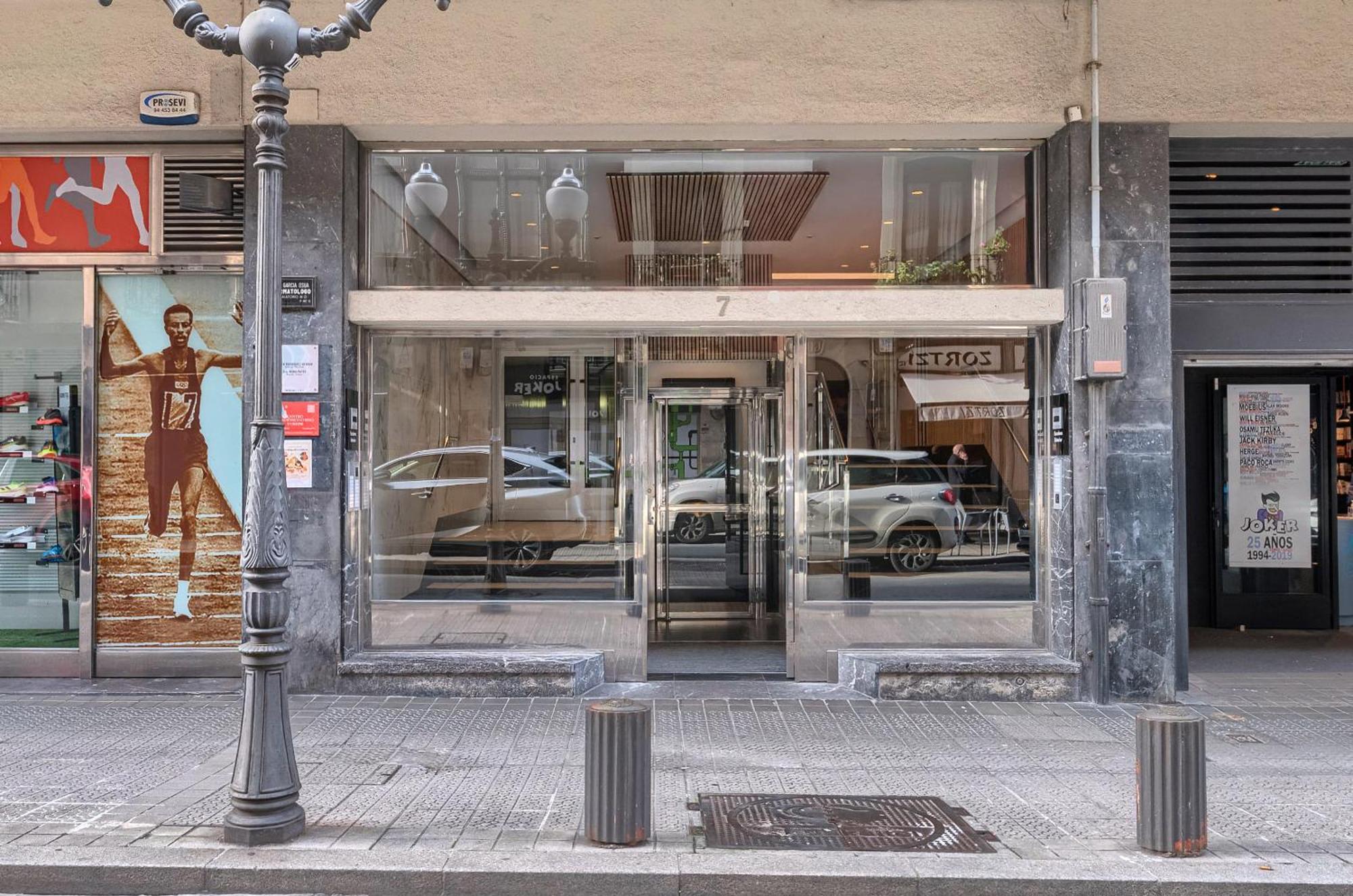 Euskalduna, Vivienda Turistica Moderna Y Renovado Bilbao Luaran gambar